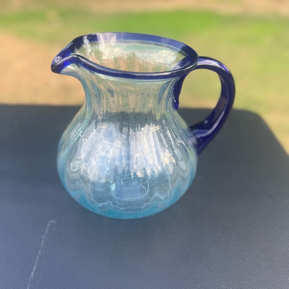 Vintage handblown Mexican glass pitcher and 4 margarita glasses - Picture 2 of 4